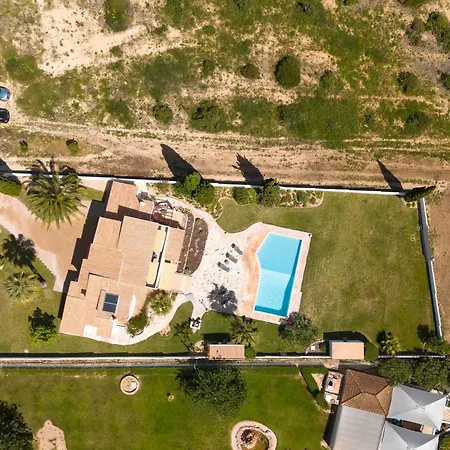 Villa Sol - *